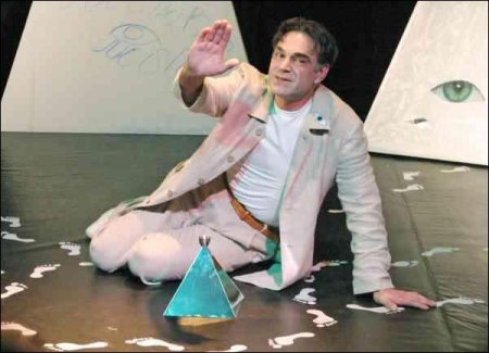 20, 22, 23 мая, спектакль Мутация, театр одного актера КРИК 20, 22, 23 мая, спектакль Мутация, театр одного актера КРИК