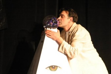 20, 22, 23 мая, спектакль Мутация, театр одного актера КРИК 20, 22, 23 мая, спектакль Мутация, театр одного актера КРИК