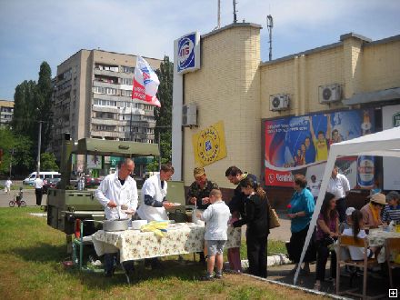 Подарок «АТБ» ветеранам Днепропетровска