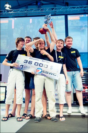 Днепропетровец - чемпион мира по игре Counter Strike Днепропетровец - чемпион мира по игре Counter Strike