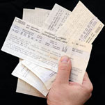 В Днепропетровске спекулянты перепродают билеты на поезд в Крым дороже в 1,5 раза