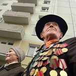 Ветераны получили по 10 тысяч на ремонт жилья