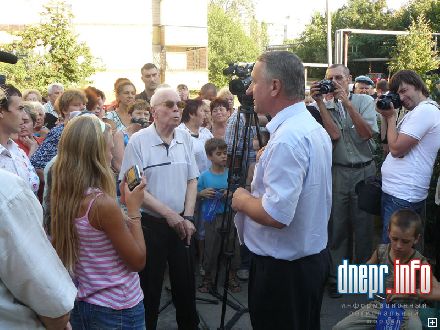 Иван Куличенко встретился с общественностью ж/м Победа (Фото)