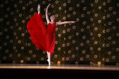 19 ноября, Дама з камелиями, Оперный 19 ноября, Дама з камелиями, Оперный