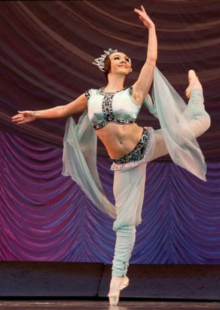 4 марта, Degage, Днепропетровский театр оперы и балета 4 марта, Degage, Днепропетровский театр оперы и балета