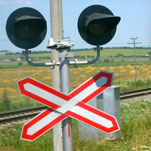 В Марганце над железнодорожным переездом достроили мост