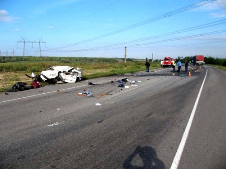 ДТП на трассе в Днепропетровской области ДТП на трассе в Днепропетровской области