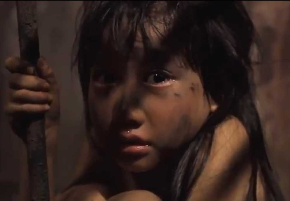 Модный показ вещей из человеческой кожи, волос, ушей - PETA троллит New York Fashion Week 2013 