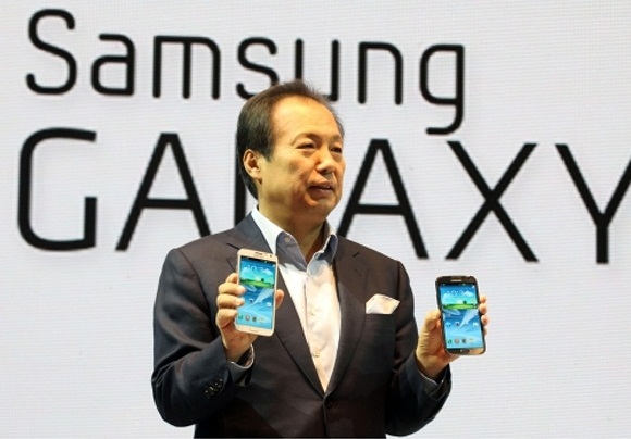 Новый смартфон Samsung будет реагировать на движения глаз