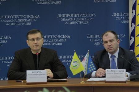 Із кінця травня у більш ніж 1 тисячі відділень «Укрпошти» буде надаватися більше 100 видів адміністративних послуг Із кінця травня у більш ніж 1 тисячі відділень «Укрпошти» буде надаватися більше 100 видів адміністративних послуг