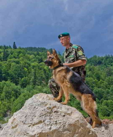 Украинские пограничники принимают поздравления с профессиональным праздником Украинские пограничники принимают поздравления с профессиональным праздником