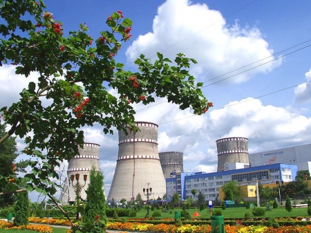 На украинских АЭС не работает треть энергоблоков