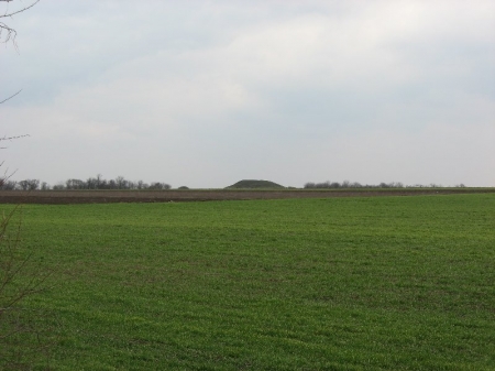 Днепропетровские чиновники торгуют трассами и курганами Днепропетровские чиновники торгуют трассами и курганами