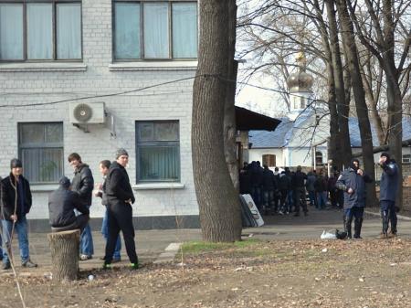 Днепропетровцы пикетировали ОГА до позднего вечера (Фото, Видео) Днепропетровцы пикетировали ОГА до позднего вечера (Фото, Видео)