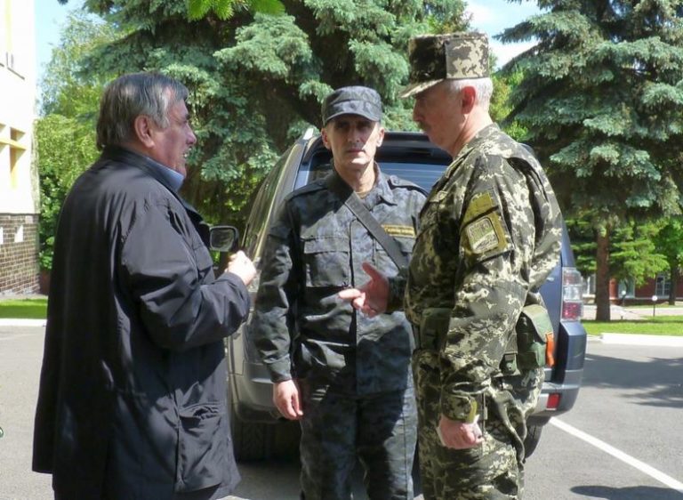 Днепропетровский гарнизон посетила правительственная делегация Украины (ФОТО)