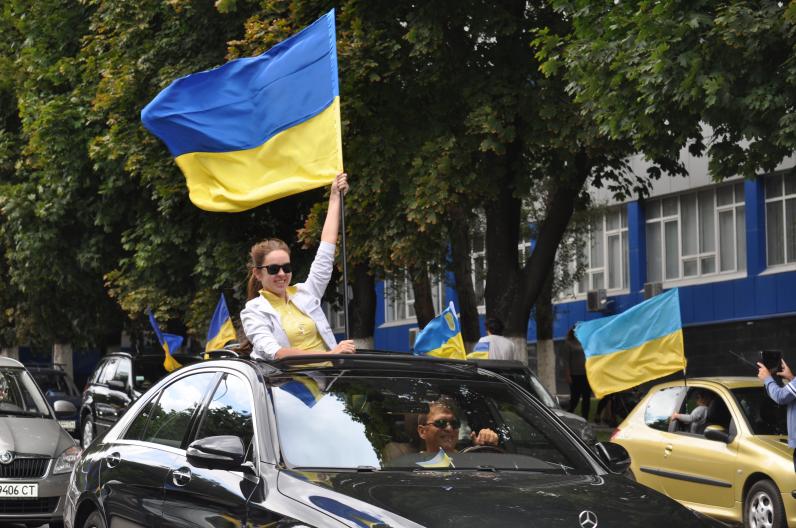 В Днепропетровске праздновали День флага (Фотоотчет) В Днепропетровске праздновали День флага (Фотоотчет)