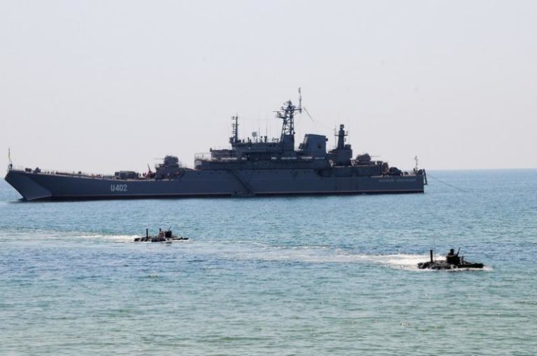 Сегодня в Черное море войдут иностранные корабли