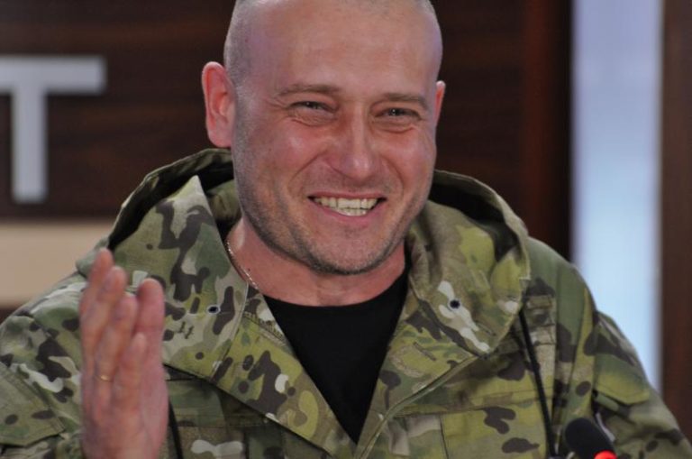 Ярош лидирует на своем округе