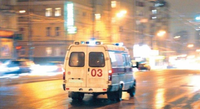 В Днепропетровске под колеса «скорой» попал пьяный пешеход