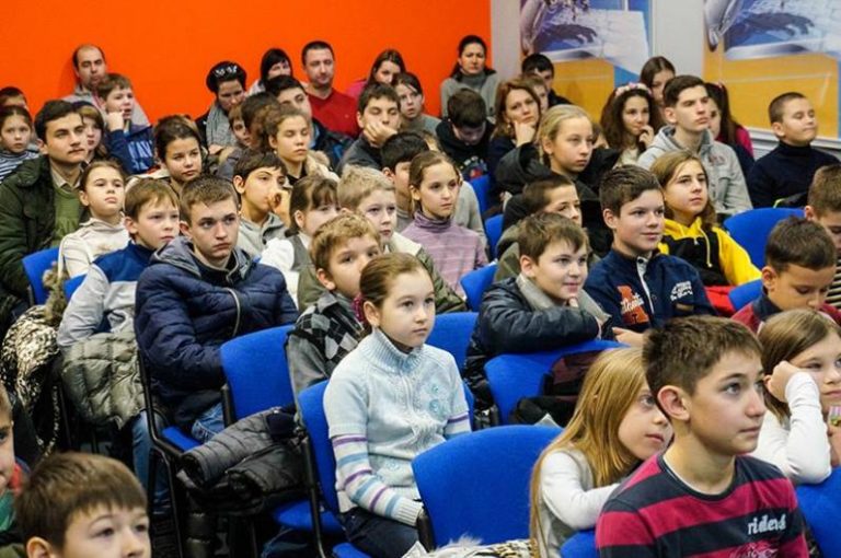 Превратите увлечение ребенка  компьютером в пользу