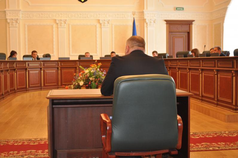 Звільнено дніпропетровського суддю, який несправедливо засудив майданівців