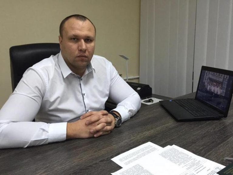 Вместо огурцов – наркотики: правоохранители нашли законсервированную марихуану (ФОТО)