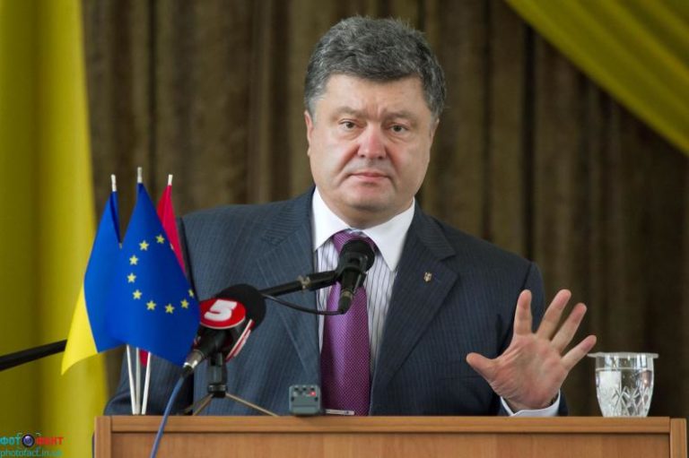 Порошенко привезет из Японии 13,6 млн долларов для Донбасса
