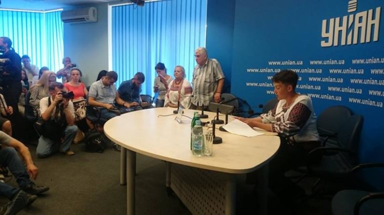 Савченко снова голодает
