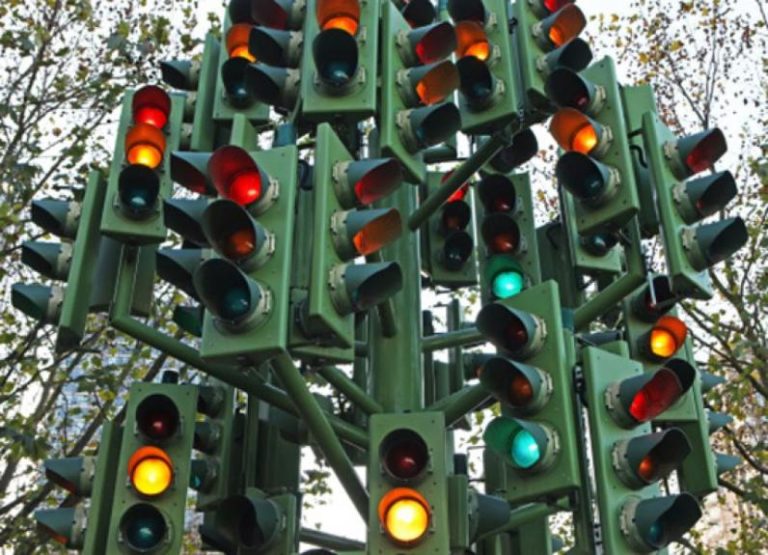 В Днепре разработают светофоры, учитывающие пробки