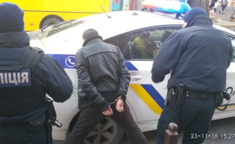 В центре Днепра днем изнасиловали женщину