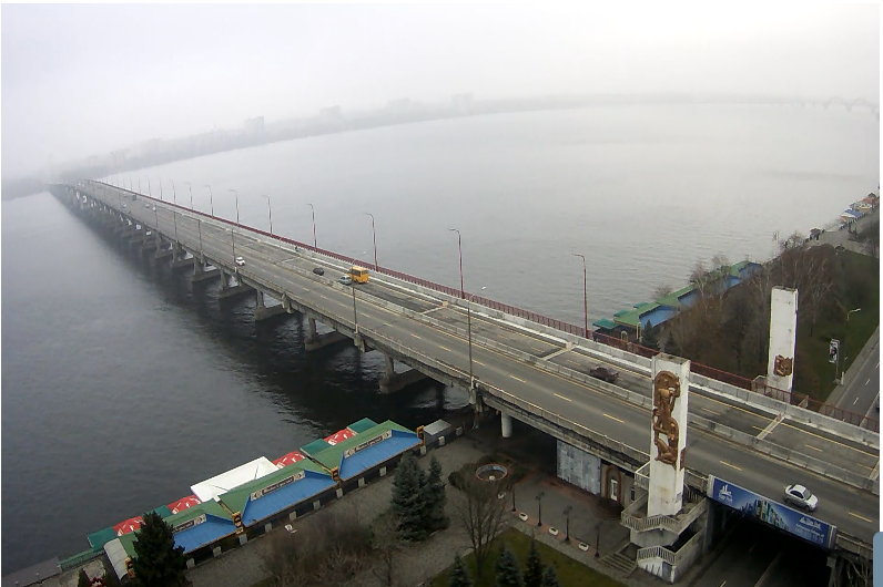 Днепр сейчас. Днепропетровск мост над Днепром. Мост над Днепром. Днепр новый мост скульптуры.