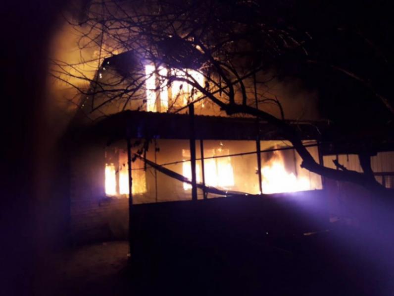  На Днепропетровщине сгорел частный дом площадью более 100 кв.м