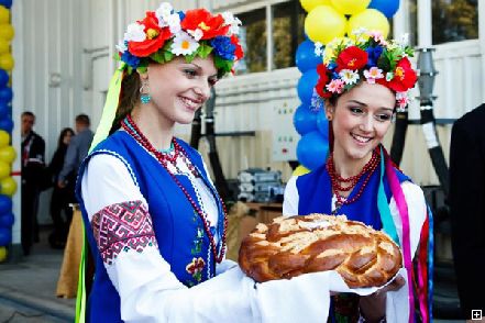 Губернатор открыл в Днепропетровске новый хлебзавод (Фото)