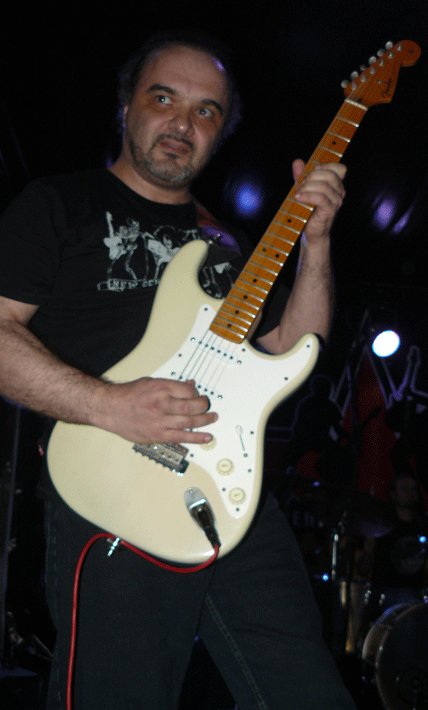 Днепропетровский «Рок-клуб» начал с «Черного Кофе» (ФОТО) Днепропетровский «Рок-клуб» начал с «Черного Кофе» (ФОТО)