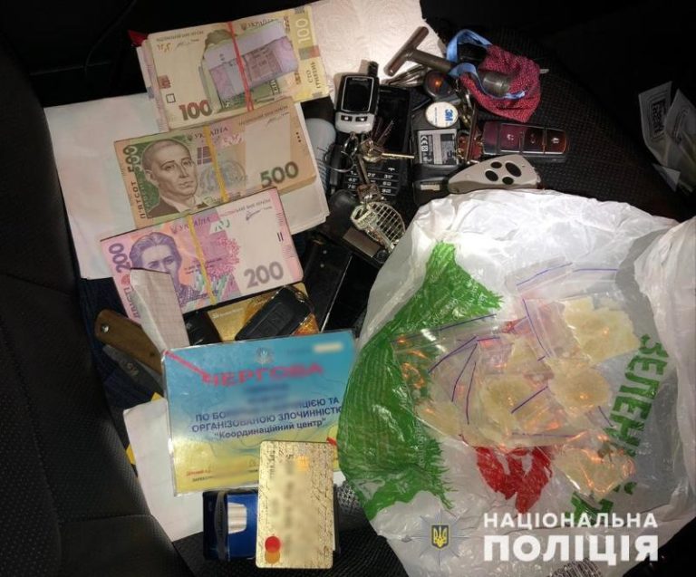 У Дніпрі затримали торговців метамфетаміном