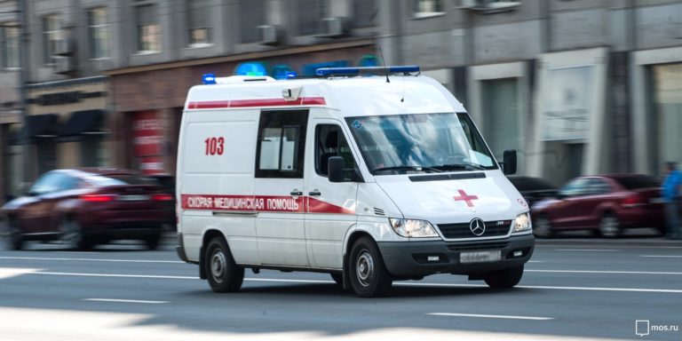 В Днепре ограбили автомобиль скорой помощи