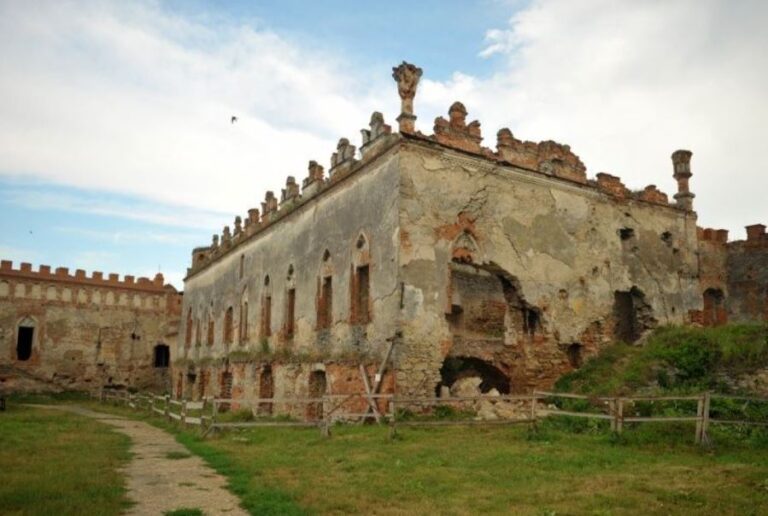 Украинские археологи нашли 700-летнюю крепость