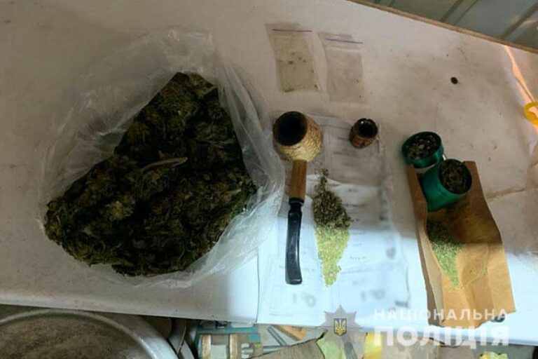 На Днепропетровщине задержали членов наркогруппировки