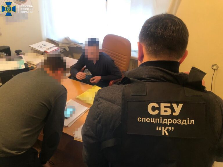 На Дніпропетровщині СБУ викрила керівника підрозділу райдержадміністрації на хабарах
