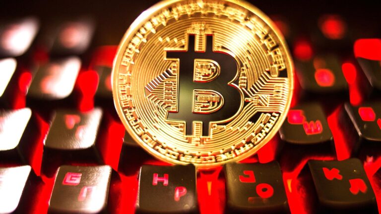 Биткойн превысил уровень в 50 тысяч долларов