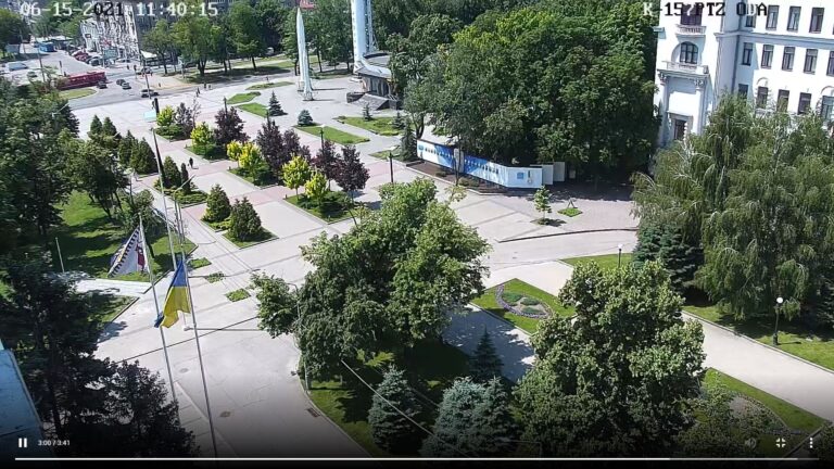 Площадь около Областной администрации