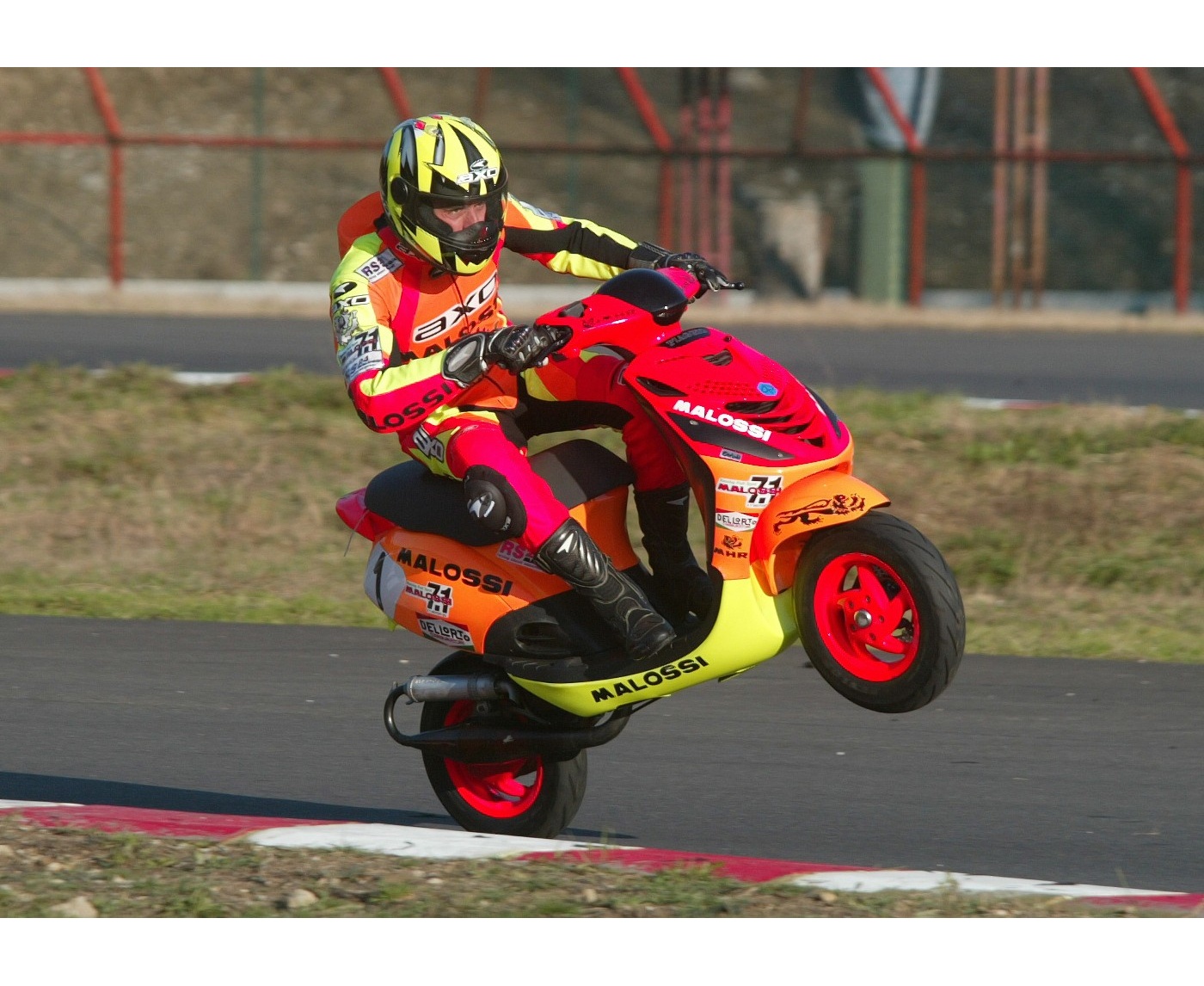 Тюнинг китайских скутеров от А до Я - Dnepr.com - Головний портал новин ...