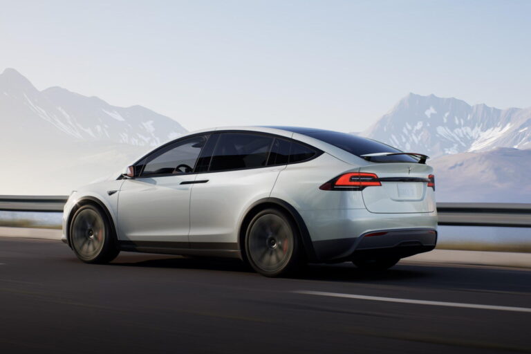 Появились секретные документы Tesla о новом кроссовере Model X 2022 года