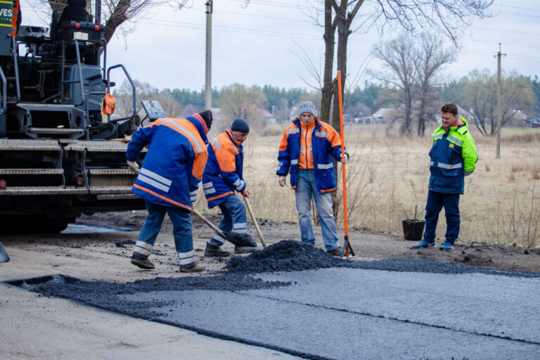 На Дніпропетровщині почали ремонтувати дороги