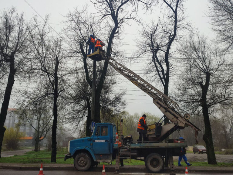У Дніпрі модернізують вуличне освітлення