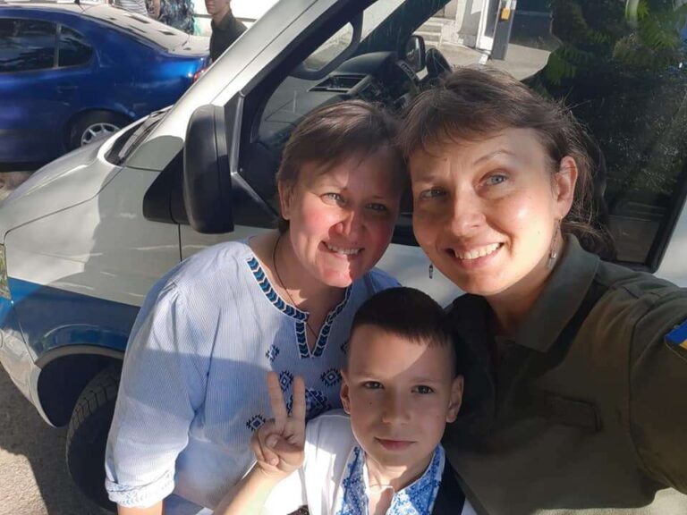 У Дніпрі 9-річний хлопчик продав свої іграшки, щоб допомогти військовим (Фото)