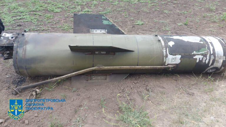 Наслідки обстрілу Дніпропетровщини рашистами: били з РСЗВ