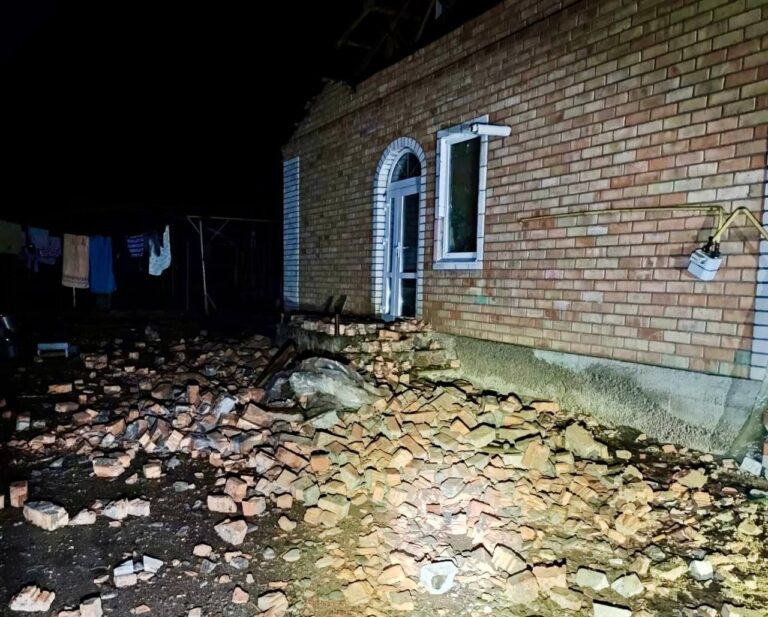 Ворожі обстріли понівечили приватні будинки на Нікопольщині
