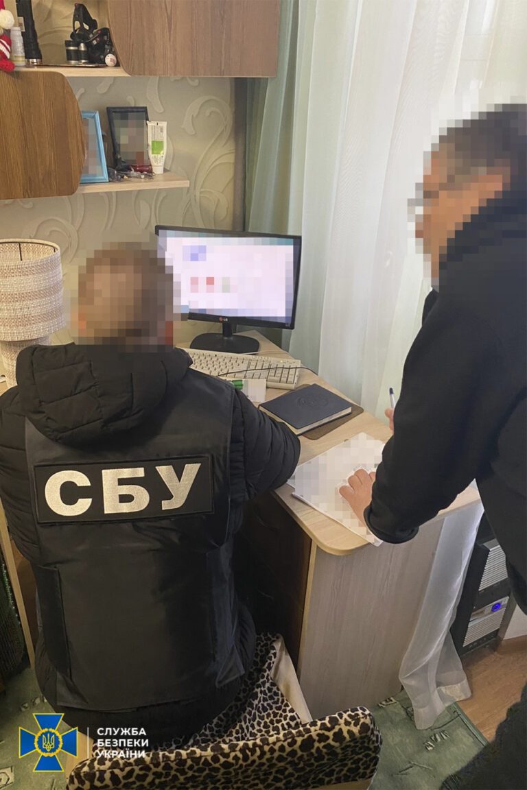 СБУ на Дніпропетровщині викрила та затримала двох колаборантів