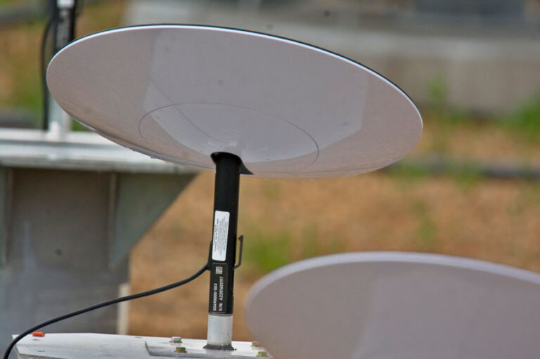 Україна отримала 30 тисяч терміналів Starlink